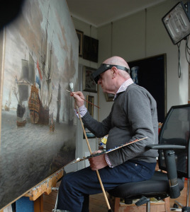 Schilderijenrestauratie Apeldoorn Hanspeter aan het restaureren